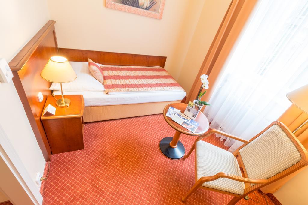 Mariánské Lázně Ensana Centralni Lazne - Maria Spa מראה חיצוני תמונה