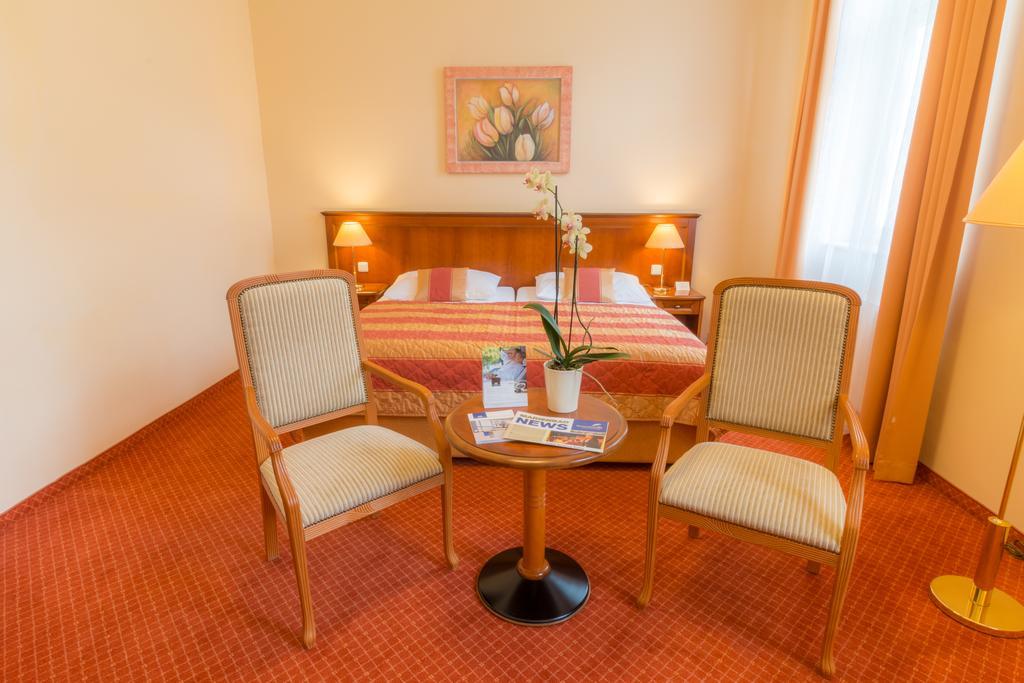 Mariánské Lázně Ensana Centralni Lazne - Maria Spa מראה חיצוני תמונה